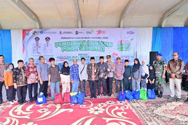 Pemkot Jambi Salurkan  Paket Sembako dan Perkuat Peran Koperasi untuk Kesejahteraan