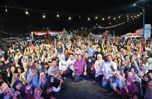Sukses, Pesta Rakyat Digelar Pemkot Jambi di Tepian Pantai Pasir Aur Duri 