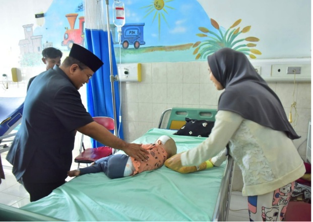 Kartu Bahagia Wali Kota Bantu Kesehatan Balita Asiyah